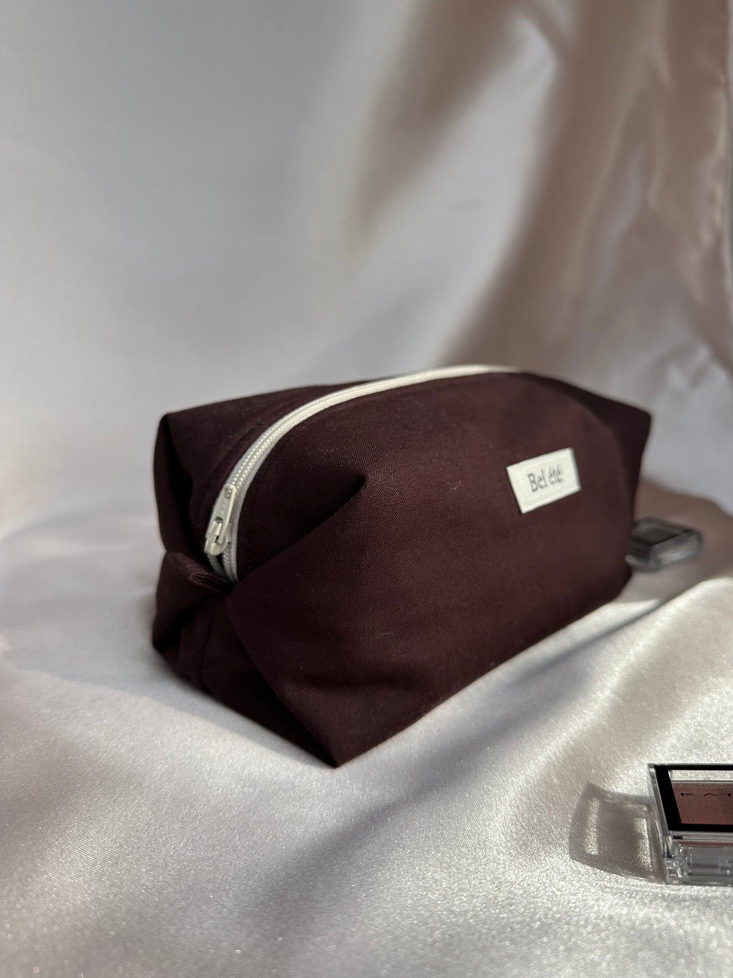 Caramel Box Pouch -chocolate