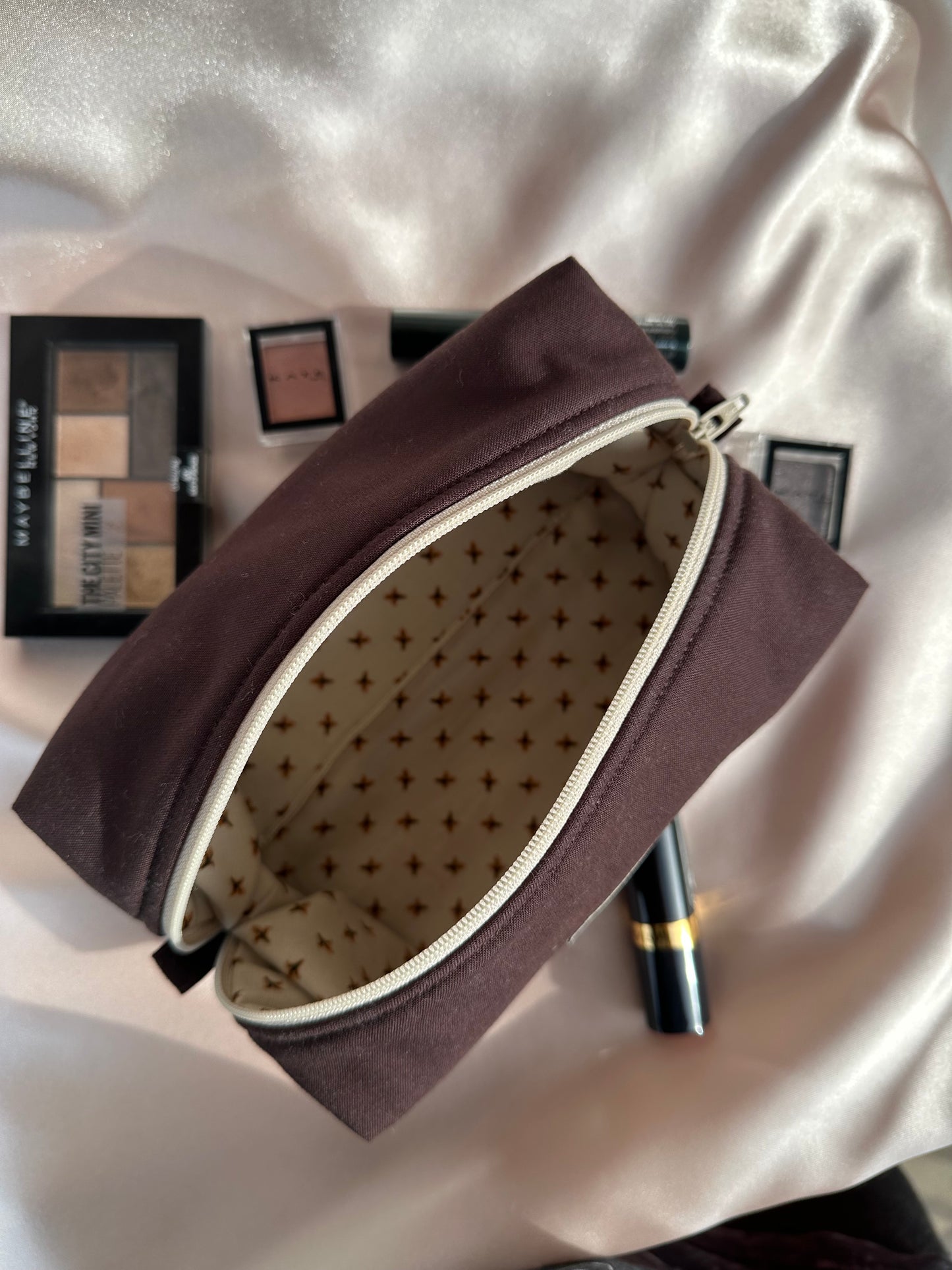 Caramel Box Pouch -chocolate