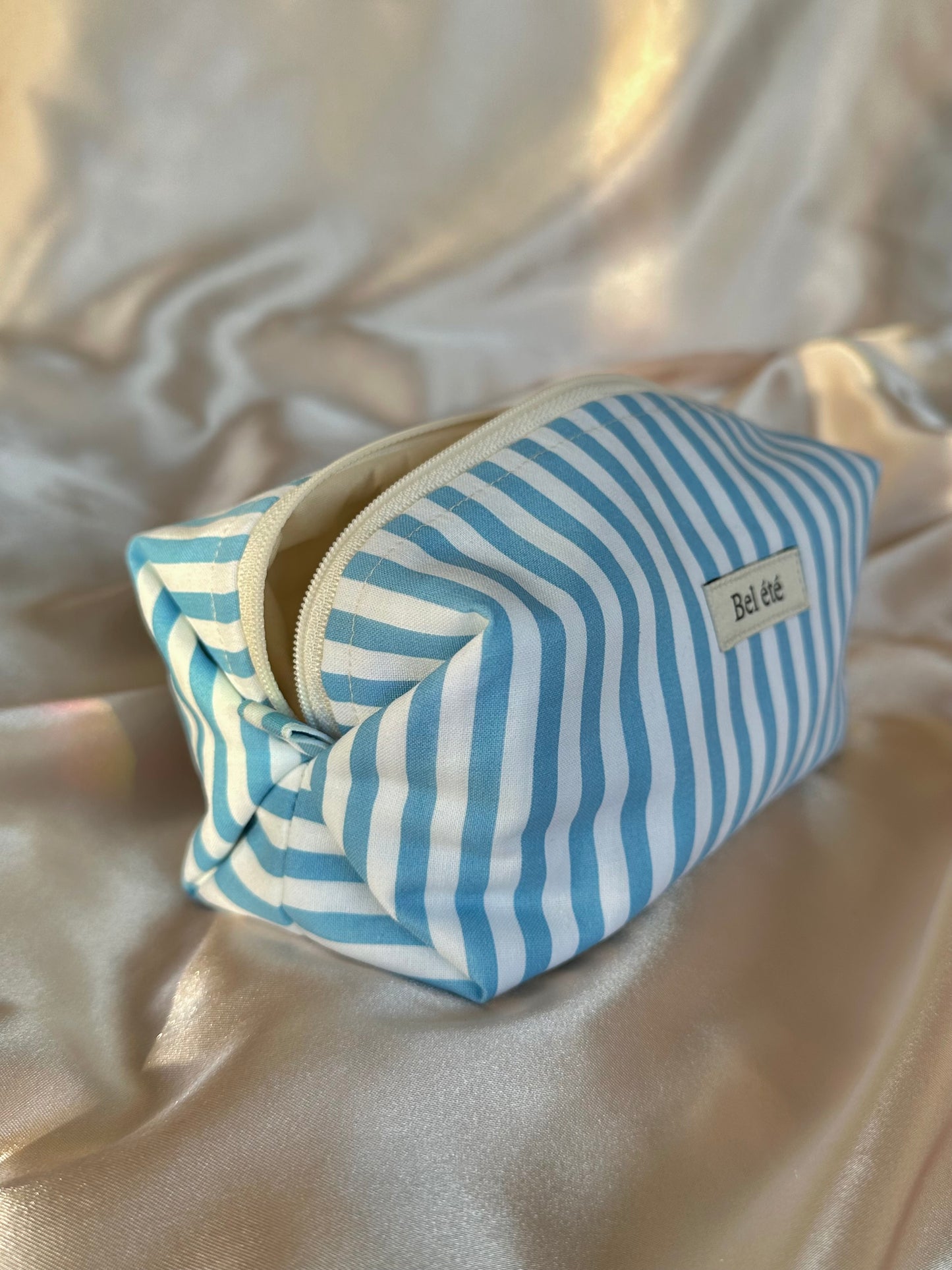 Caramel Box Pouch -stripe light blue