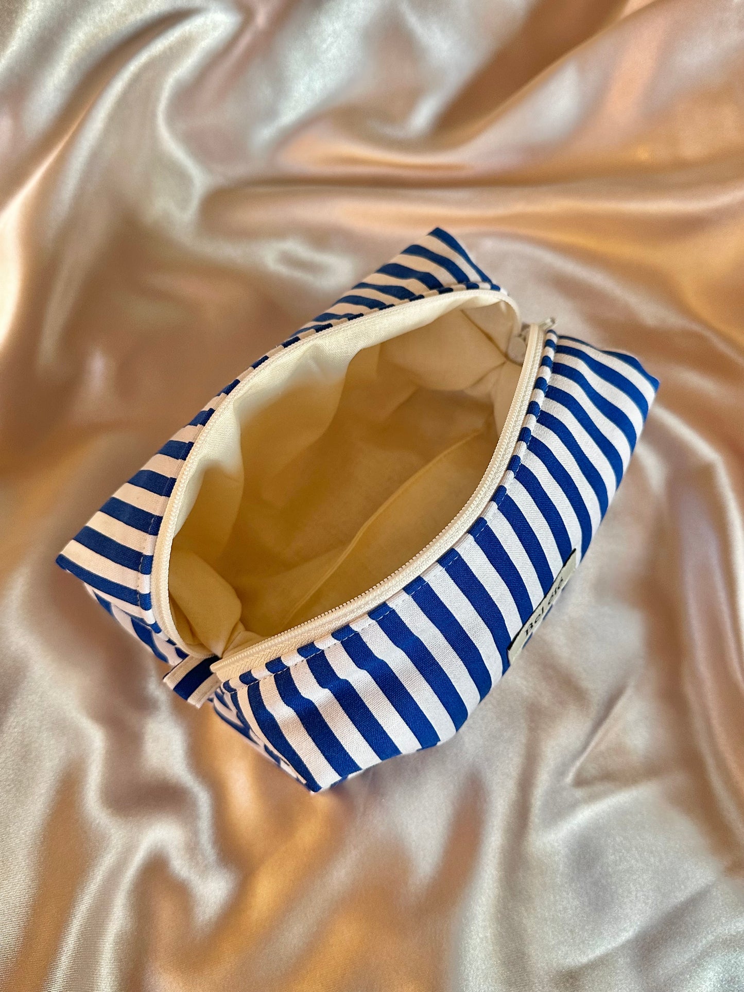Caramel Box Pouch -stripe blue