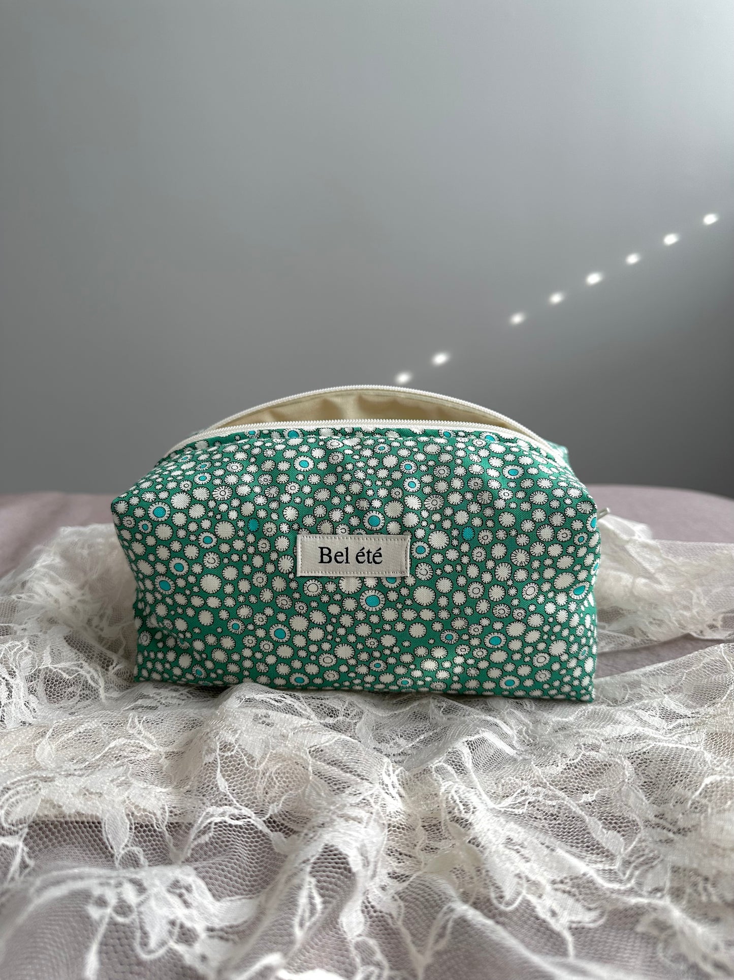 Bel Caramel Box -Emerald Dew