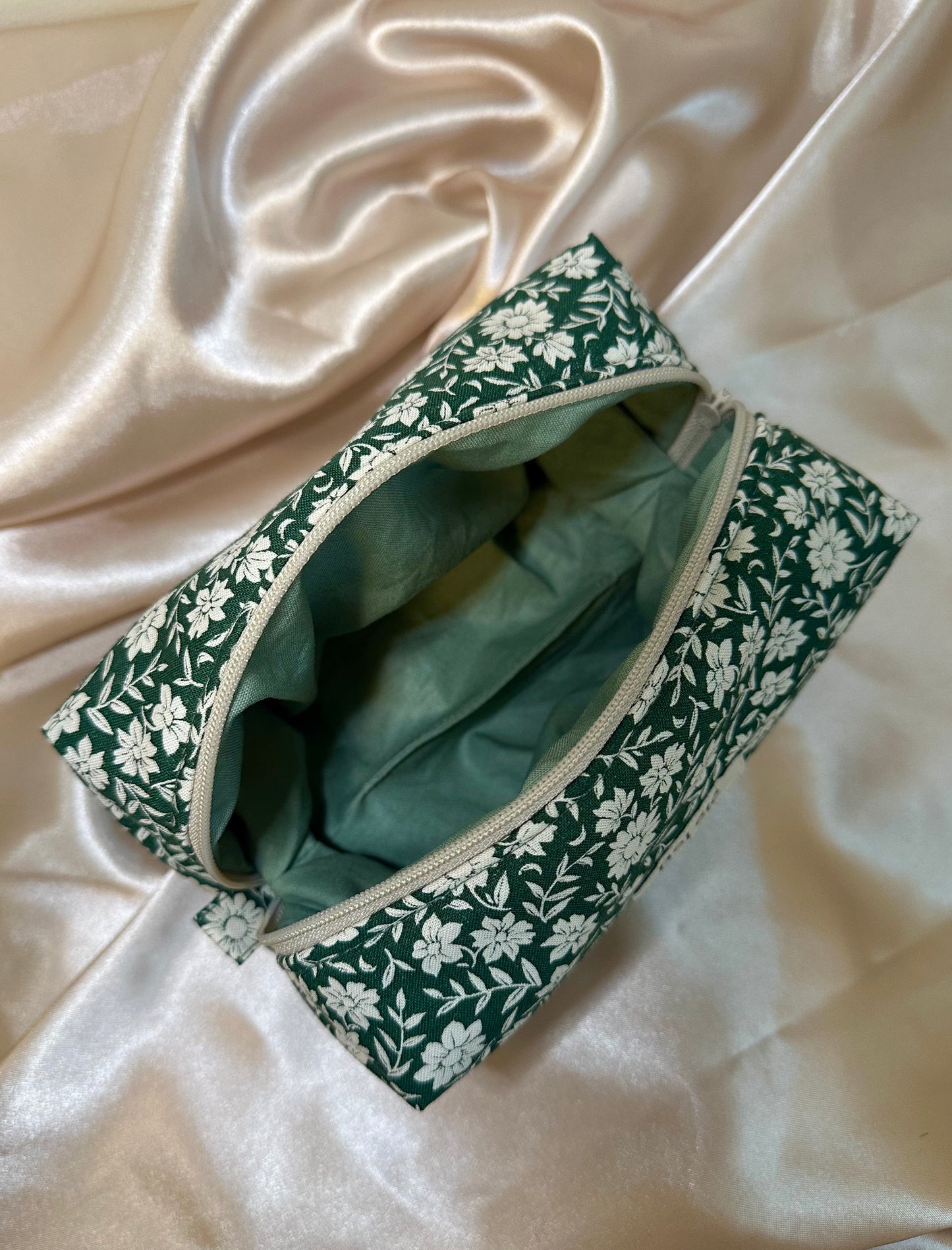 Caramel Box Pouch -Botanic Poise