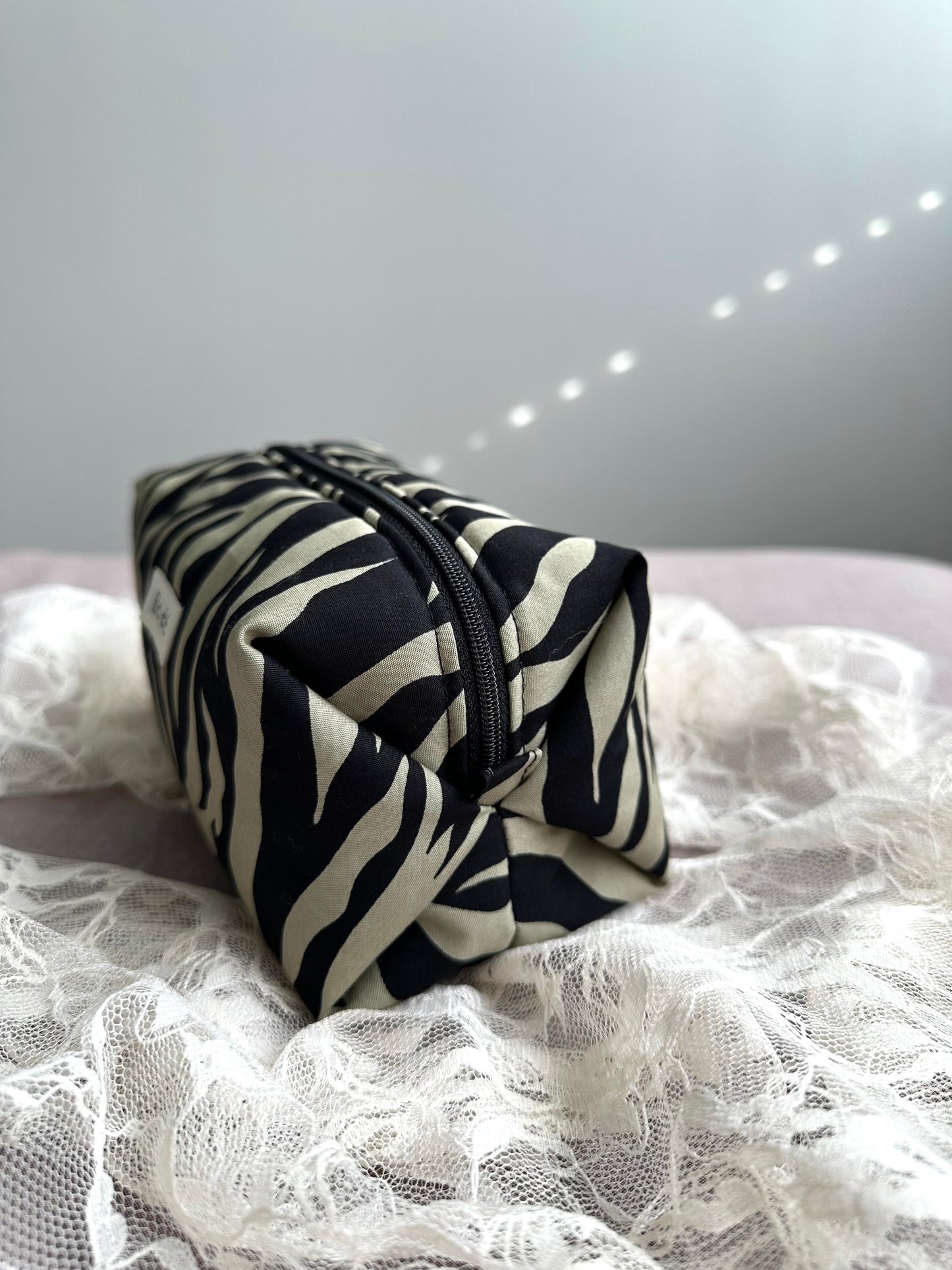 Bel Caramel Box -Noir Safari