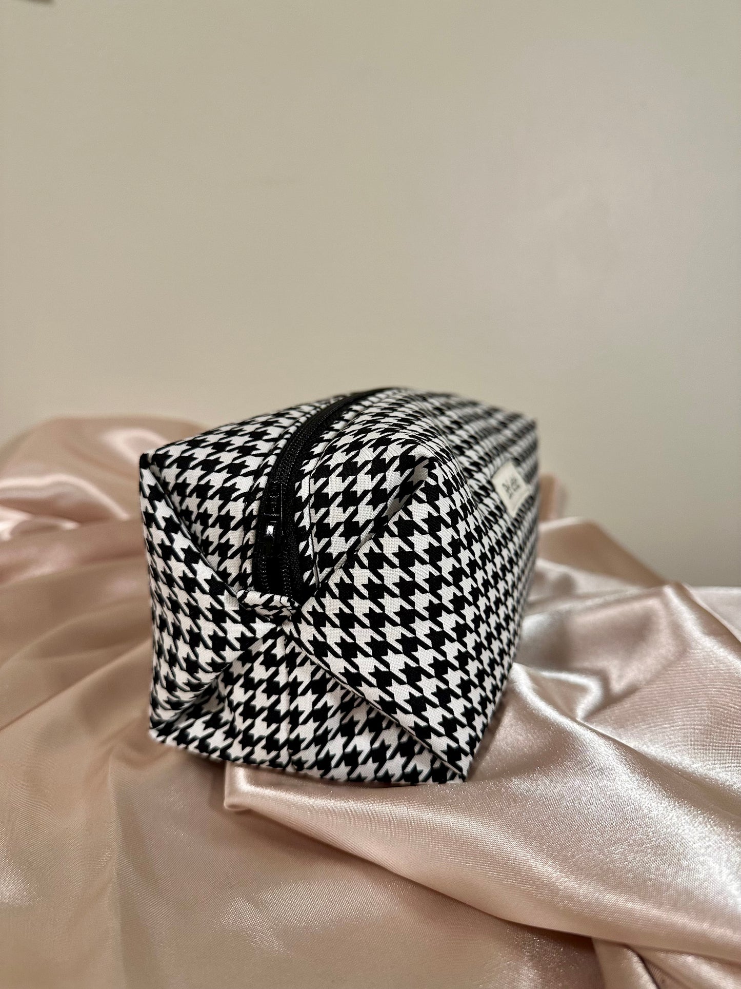 Caramel Box Pouch -Chidori