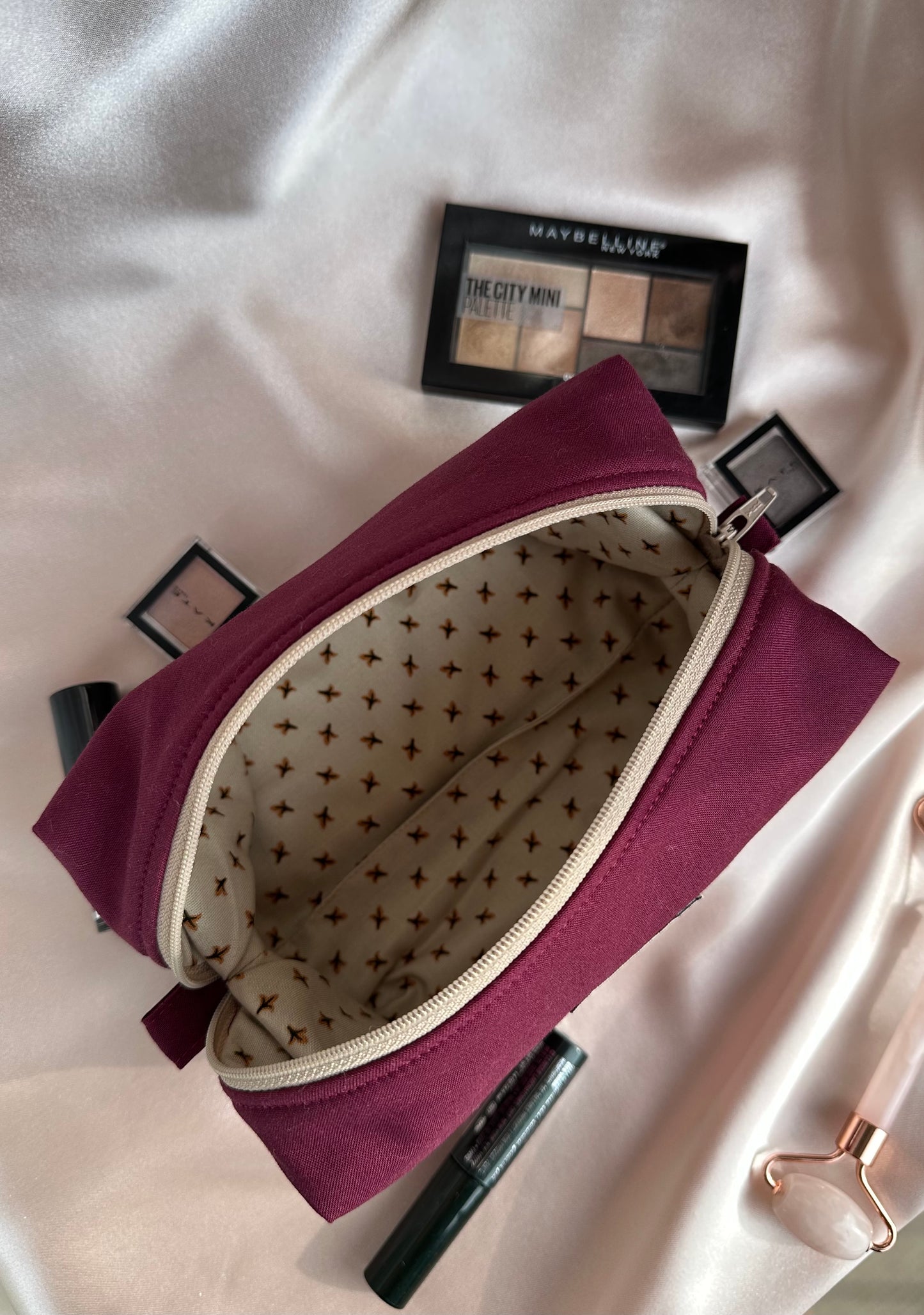 Caramel Box Pouch -wine red